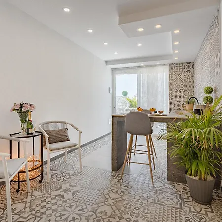 Margot Holiday Suite Callao Salvaje Exterior photo
