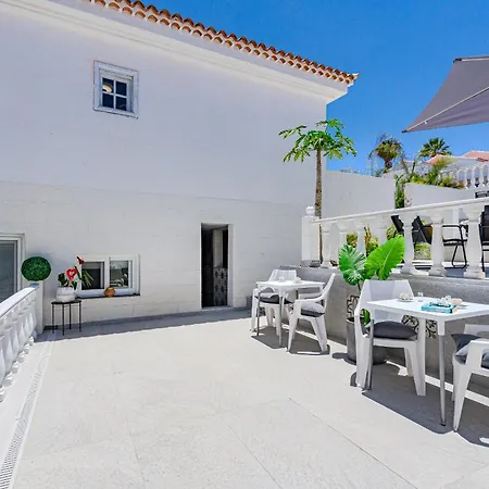 Margot Holiday Suite Callao Salvaje Exterior photo
